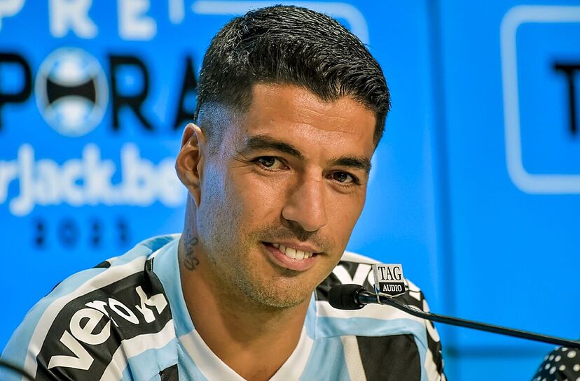 Луис Суарез по скоро една година се враќа во репрезентацијата на Уругвај