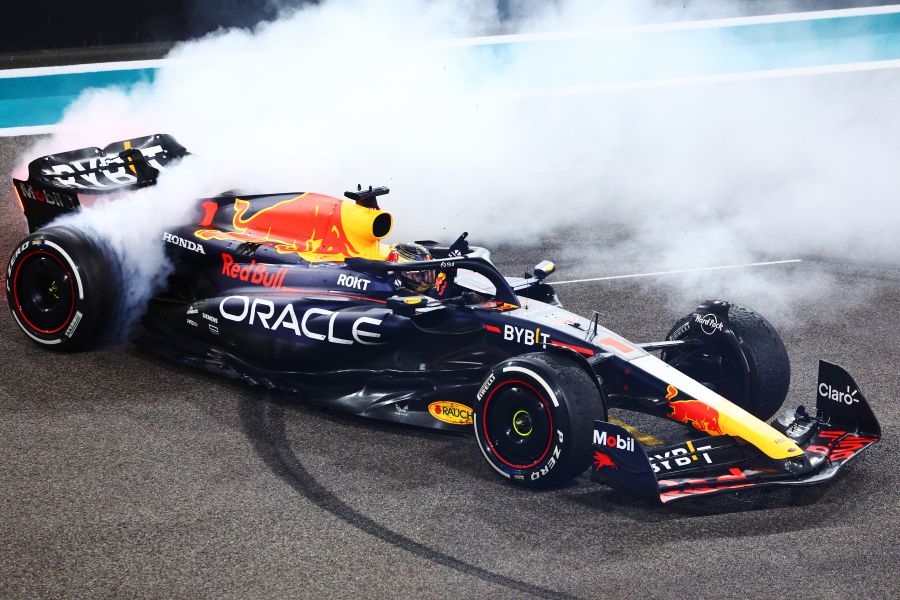 Ферстапен со триумф во Абу Даби ја заокружи најдоминантната сезона во Ф1