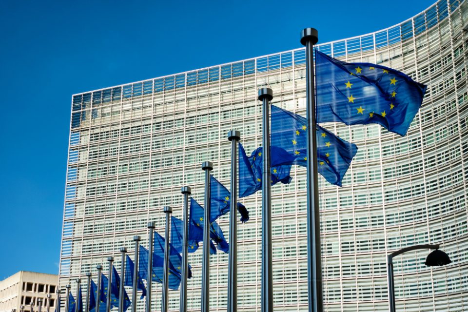Брисел ги намали прогнозите за раст на еврозоната за 2023 и 2024 година