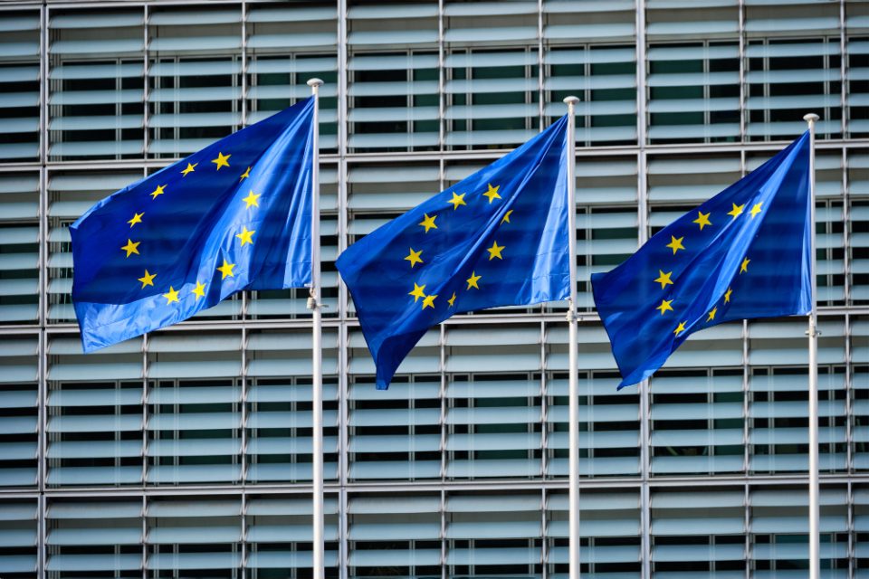 ЕУ го деблокираше пакетот помош од 6,3 милијарди евра за Полска