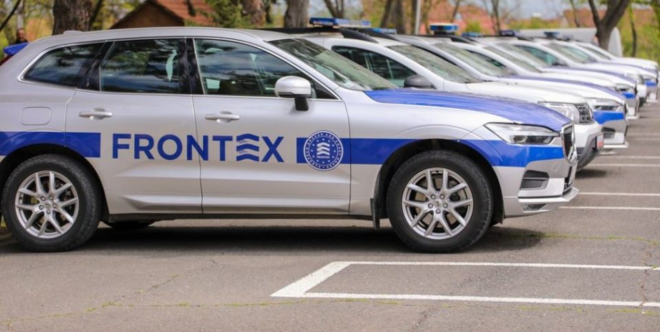 Возач избегал откако со „Ауди“ удрил во автомобил на ФРОНТЕКС