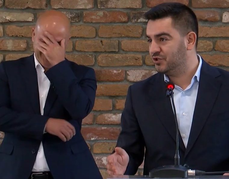 ВИДЕО: Скапо за граѓаните, смешно за премиерот: Ковачевски зад грбот на Бектеши се смееше додека тој говореше за рускиот гас