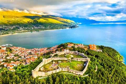 Националната комисија на УНЕСКО со барање до Општина Охрид да се достави документацијата за изградба на хотелот во „Горица“