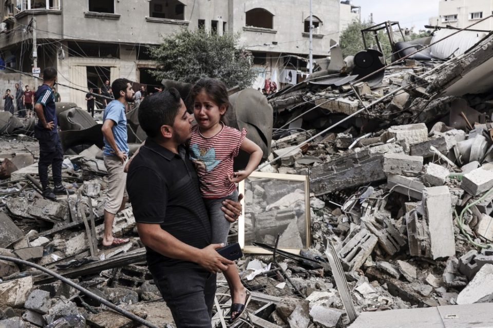 Над 40 Палестинци се убиени во северниот и централниот дел на Газа