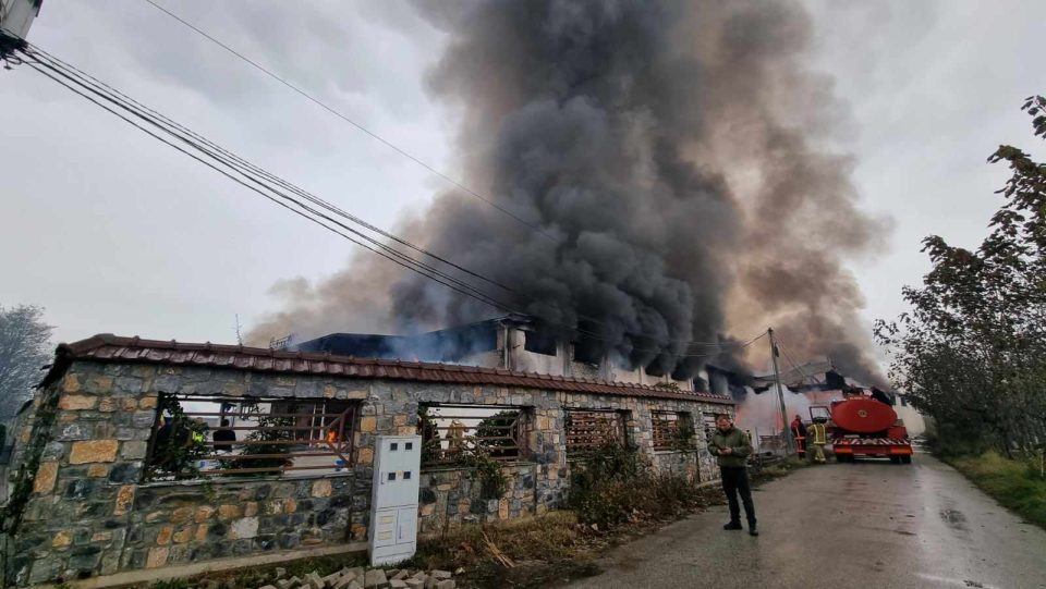 Пожарот кај тетовско е ЕКОЛОШКА КАТАСТРОФА, потребна е евакуација- институциите да покажат сериозност