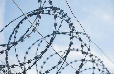 Најмалку 31 човек загинаа во судири во затвор во Еквадор