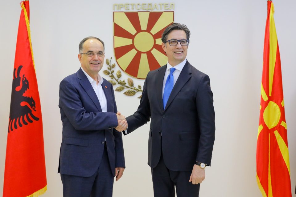 Средба на претседателот Пендаровски со албанскиот претседател Бајрам Бегај