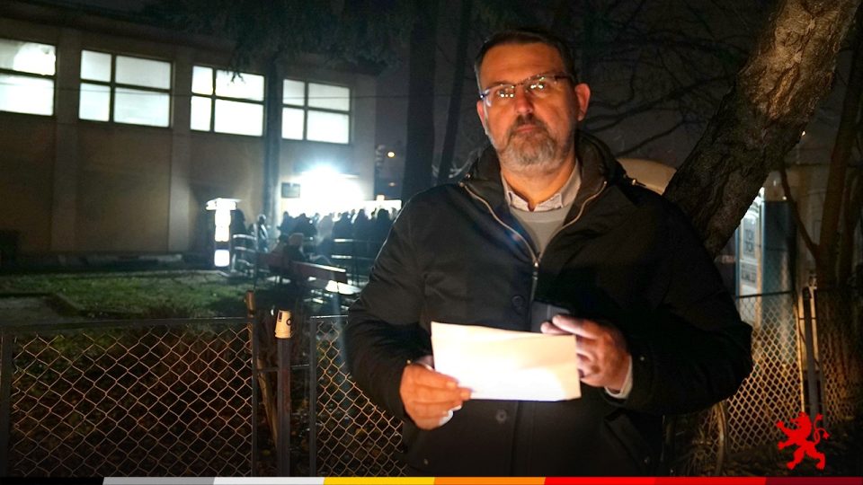 Стоилковски: Граѓаните на минусни температури чекаат во редови за лични документи под секое достоинство, заради неспособноста на Спасовски и Владата