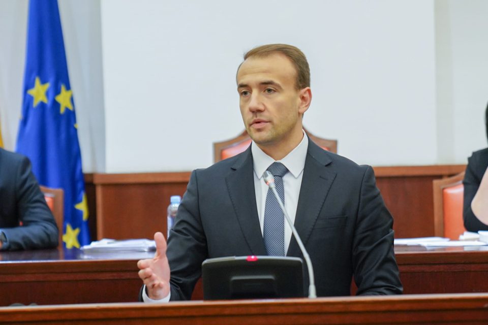 Бојан Стојаноски најактивен пратеник во македонското собрание