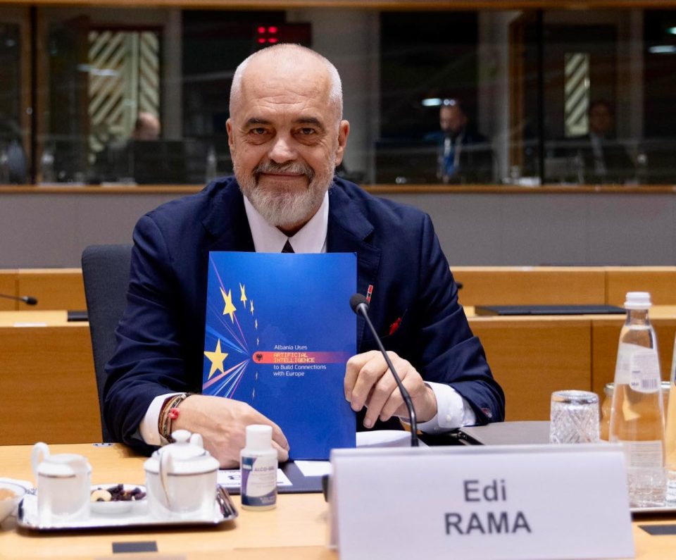 Рама смета дека напредокот на Албанија е со многу позитивни оценки од ЕУ