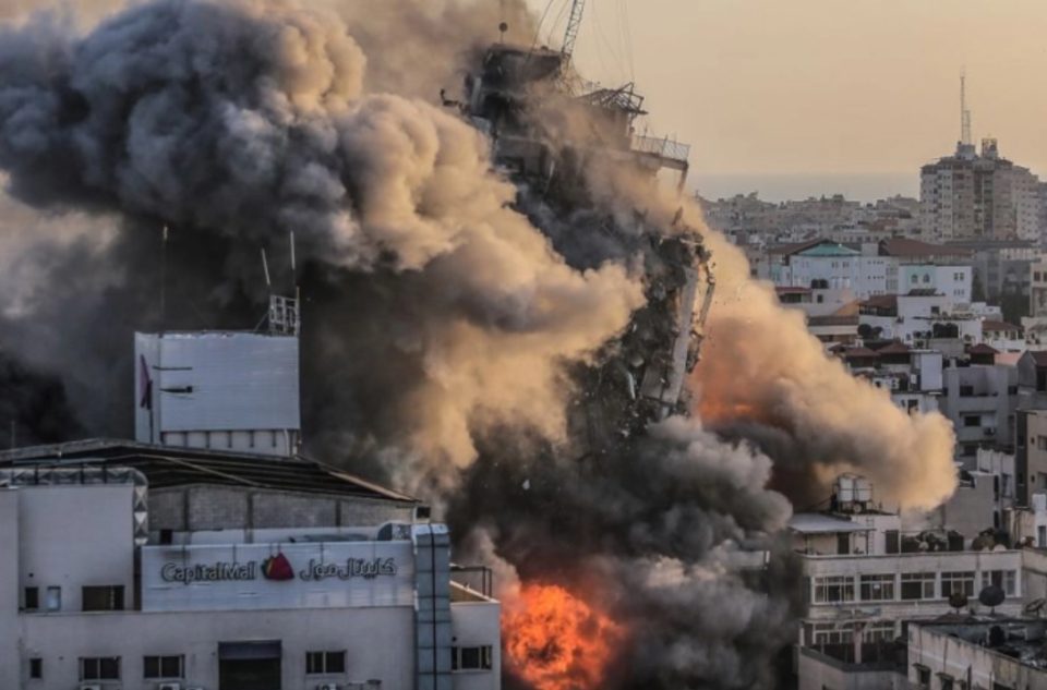 Уште 174 Палестинци загинаа во израелските напади врз Појасот Газа во последните 24 часа, смртниот биланс зголемен на 26.257
