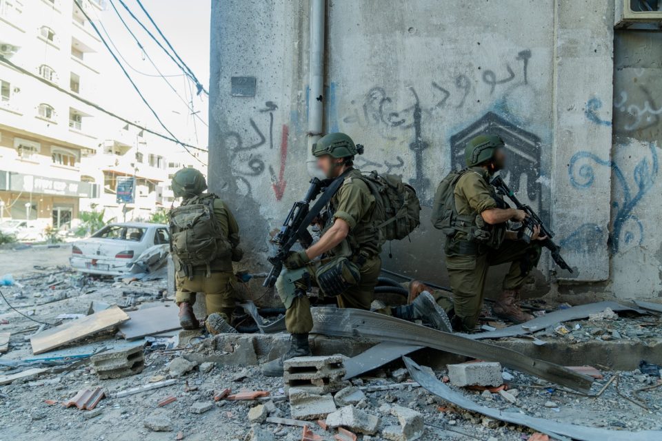 Осум израелски војници загинаа во јужниот дел на Појасот Газа