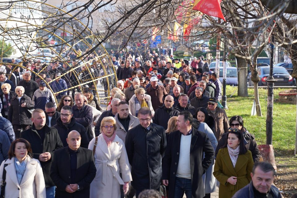 Мицкоски: Габриел им ја плесна вистината, власта лаже дека уставните измени се последна пречка