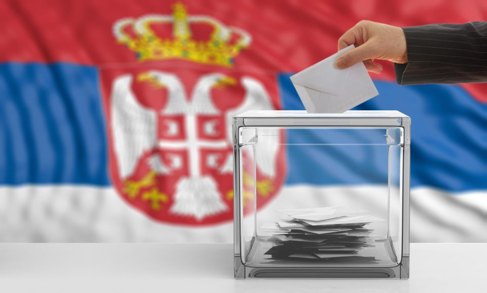 Високи европски функционери бараат од лидерите на ЕУ да ги истражат изборите во Србија