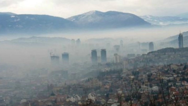 Сараево денеска повторно е град со најзагаден воздух во светот