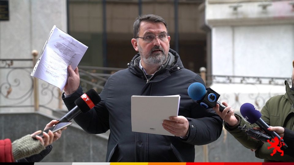 Стоилковски: ВМРО-ДПМНЕ поднесе иницијативи до Уставниот Суд за проценка на законите за патните исправи и за безбедност на сообраќајот од 2021 година, со предлогот за времена мерка, би престанало да важи 12ти февруари за важење на пасошите и возачките дозволи