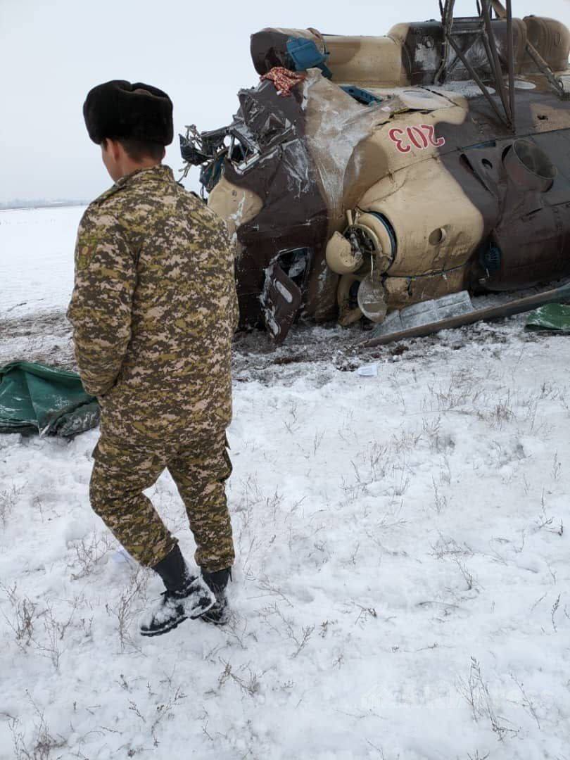 Киргистан: Се урна воен хеликоптер, еден загинат и осуммина повредени