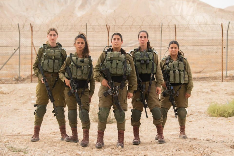 Израелските жени преземаат поголема воена улога во војната во Газа