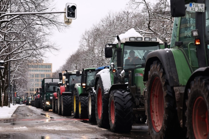 Што ги тера европските земјоделци на улица?