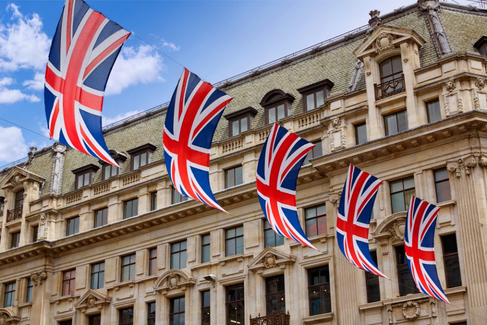 Предвремени парламентарни избори во Велика Британија на 4-ти јули