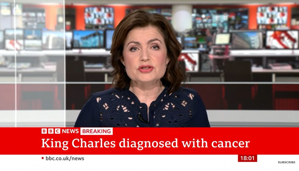 Снимка која вчера го обиколи светот: Моментот кога „Би Би Си“ ја соопшти вонредната вест дека кралот Чарлс има рак! (ВИДЕО)