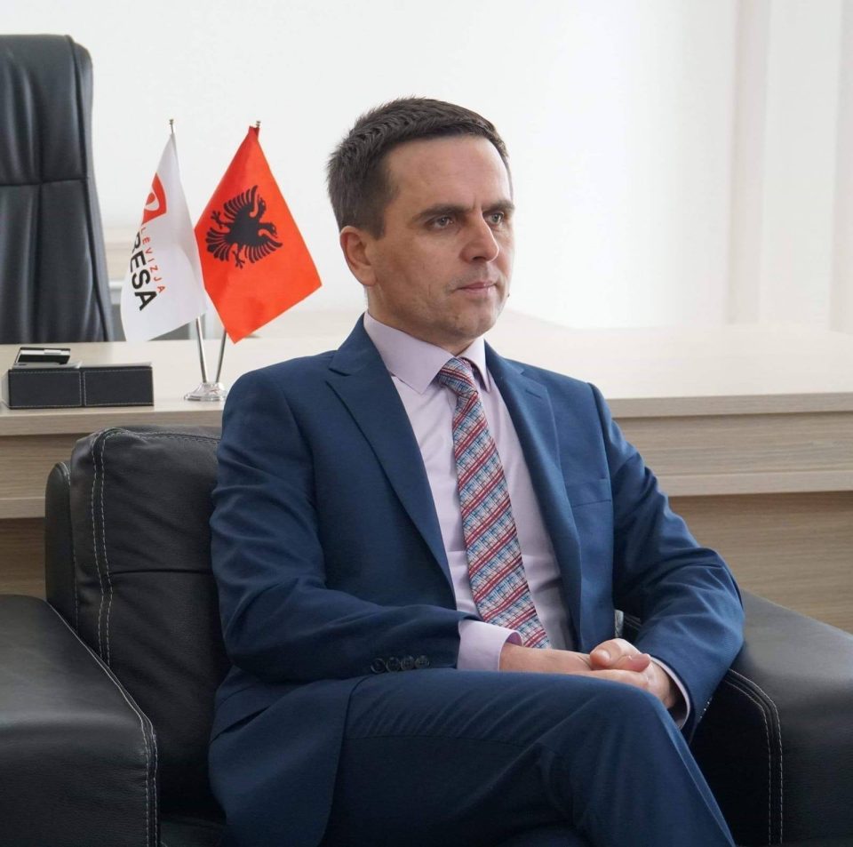 Касами: Нема место во Влада за оние кои соработуваат со ДУИ