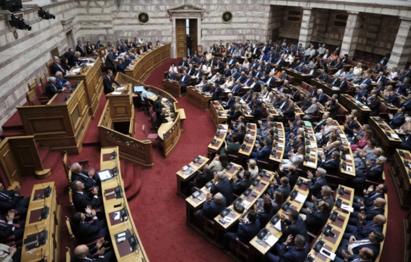 Грчките пратеници денеска ќе гласаат за законот за истополовите бракови