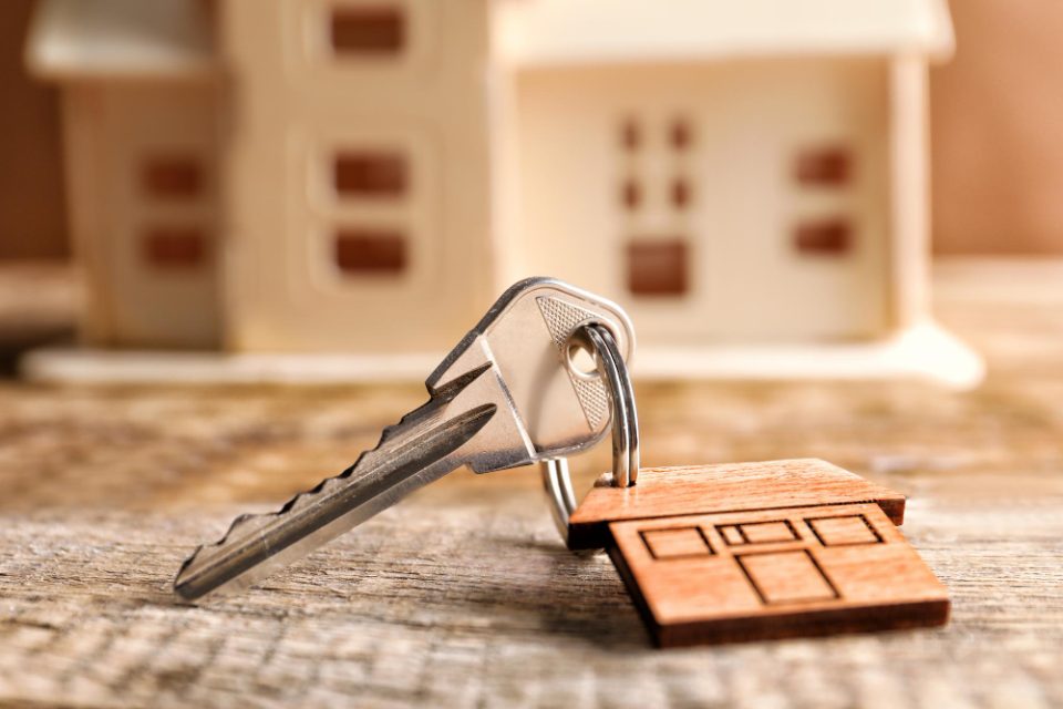 КАДЕ ТРЕБА ДА ГИ ЧУВАТЕ КЛУЧЕВИТЕ ОД ВАШИОТ СТАН ЗА СРЕЌА ВО ДОМОТ? Еве што велат народните верувања