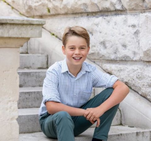 Тажно правило наскоро за Џорџ: На принцот Вилијам од 12-годишна возраст му е забрането нешто што е вообичаено за другите