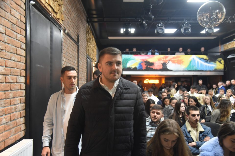 Попов ги повика младите луѓе на силен активизам и учество на изборите