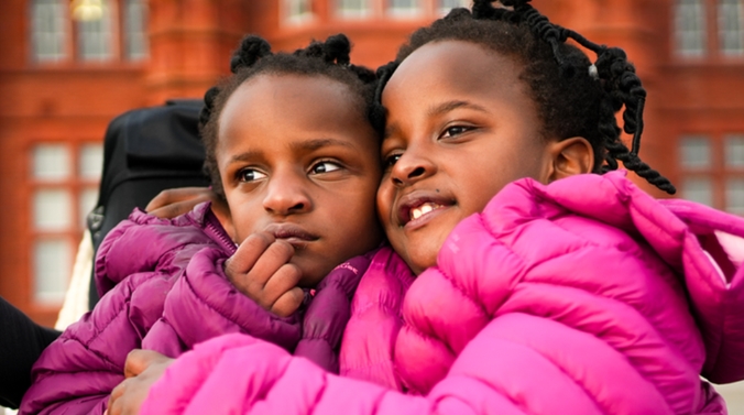 ФОТО: Сијамски близначки на кои им прогнозираа неколку дена живот го прославија седмиот роденден
