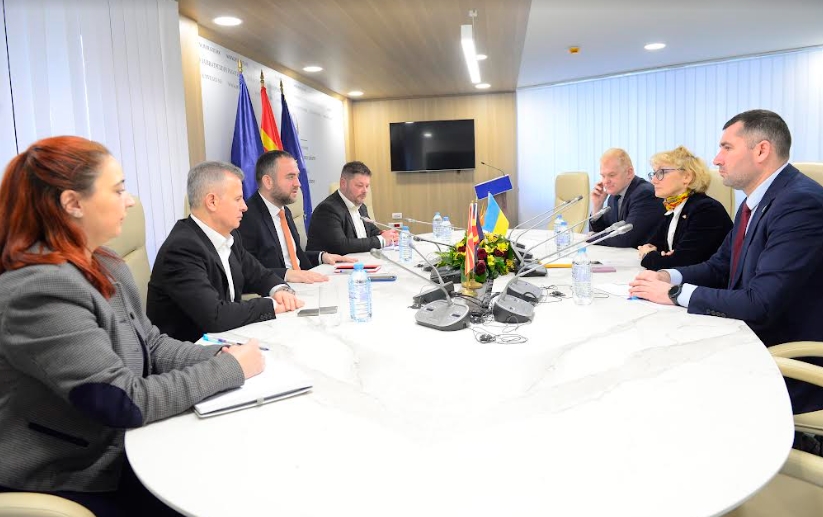Тошковски и Буши на средба со амбасадорката на Украина Н.Е. Лариса Дир