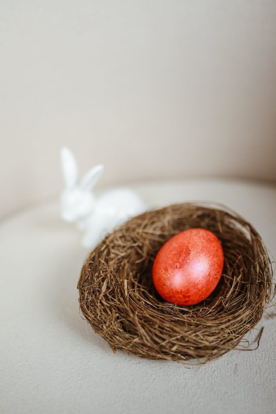 Легенда, традиција и обичаи – Знаете ли зошто се бојадисуваат велигденските јајца?