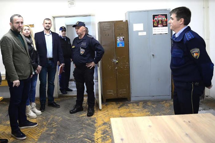 Тошковски: Потребни се сериозни инвестиции во полициските станици за граничен надзор