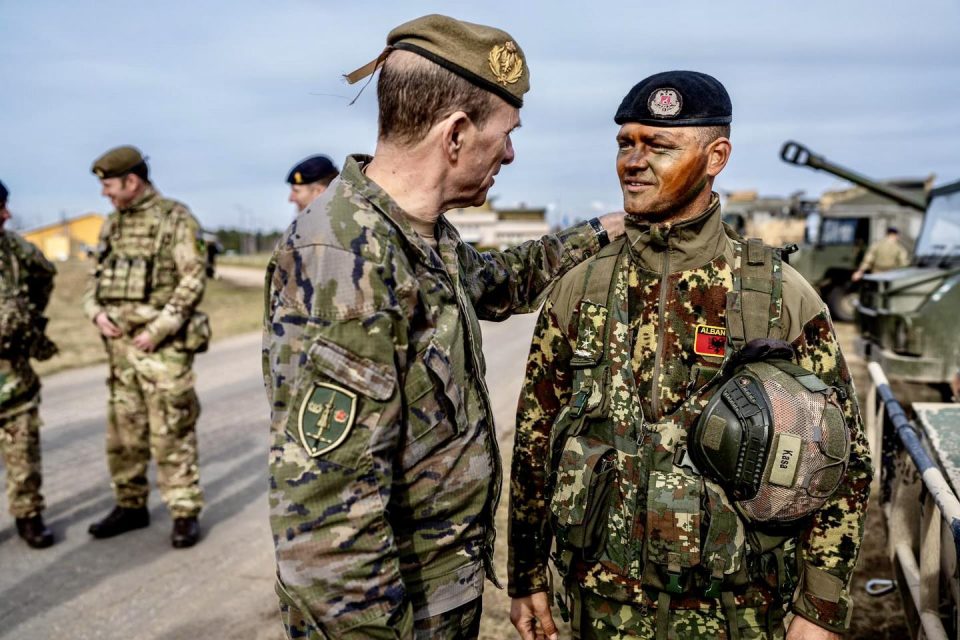 Албанија го продолжува учеството на воените трупи во КФОР до 2027 година