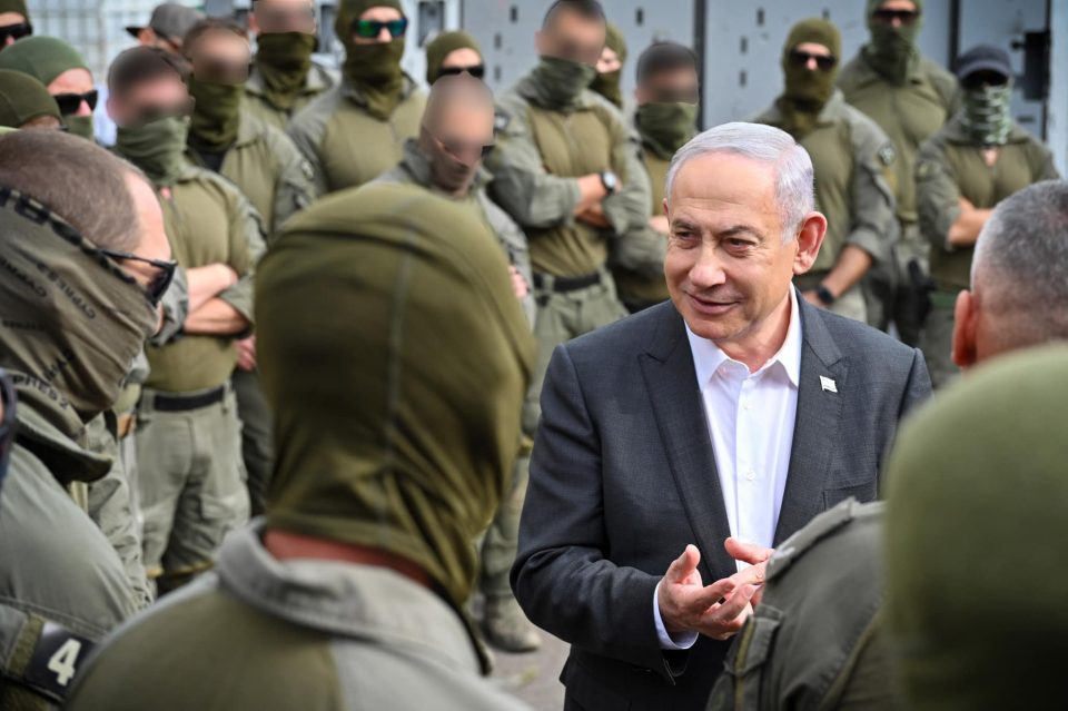Нетанјаху ја распушти воената влада