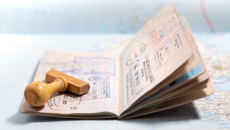 Само тројца луѓе во светот можат да патуваат без пасош