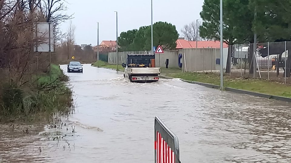 ФОТО+ВИДЕО: Поплава во Хрватска – Задар под вода