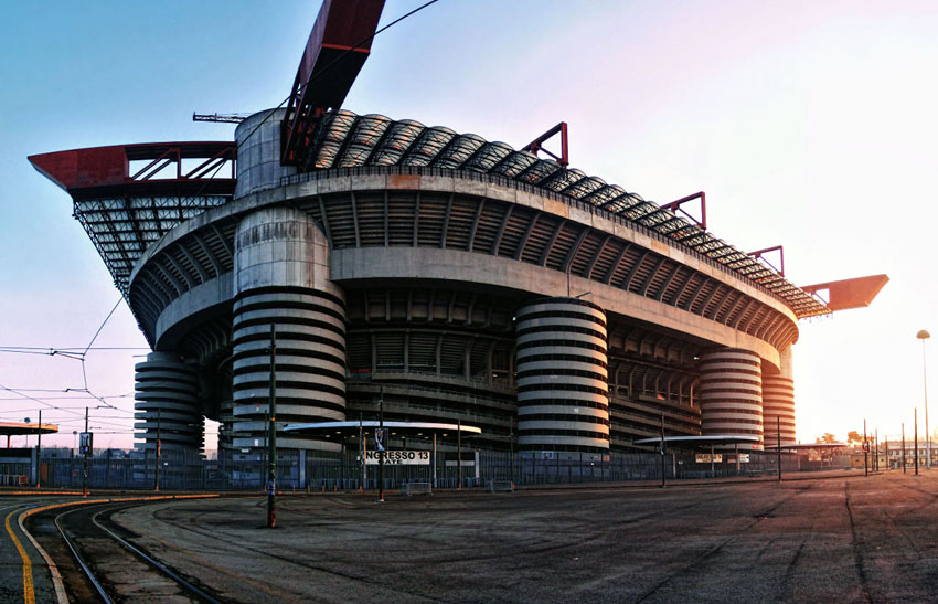 Финансиска полиција ја испитува продажбата на Милан во 2022 година