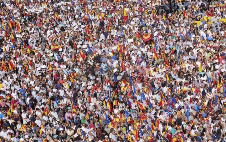 Илјадници Шпанци протестираа во Мадрид против амнестијата на каталонските сепаратисти