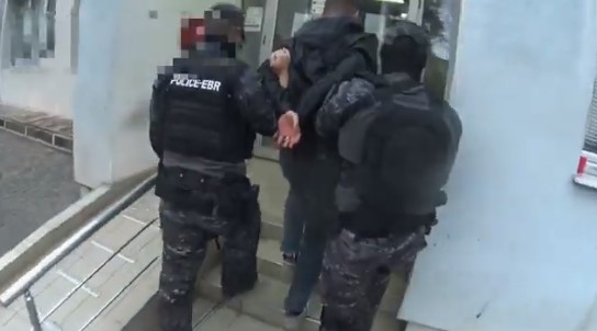 ВИДЕО: Сузбиена организирана криминална група за криумчарење мигранти