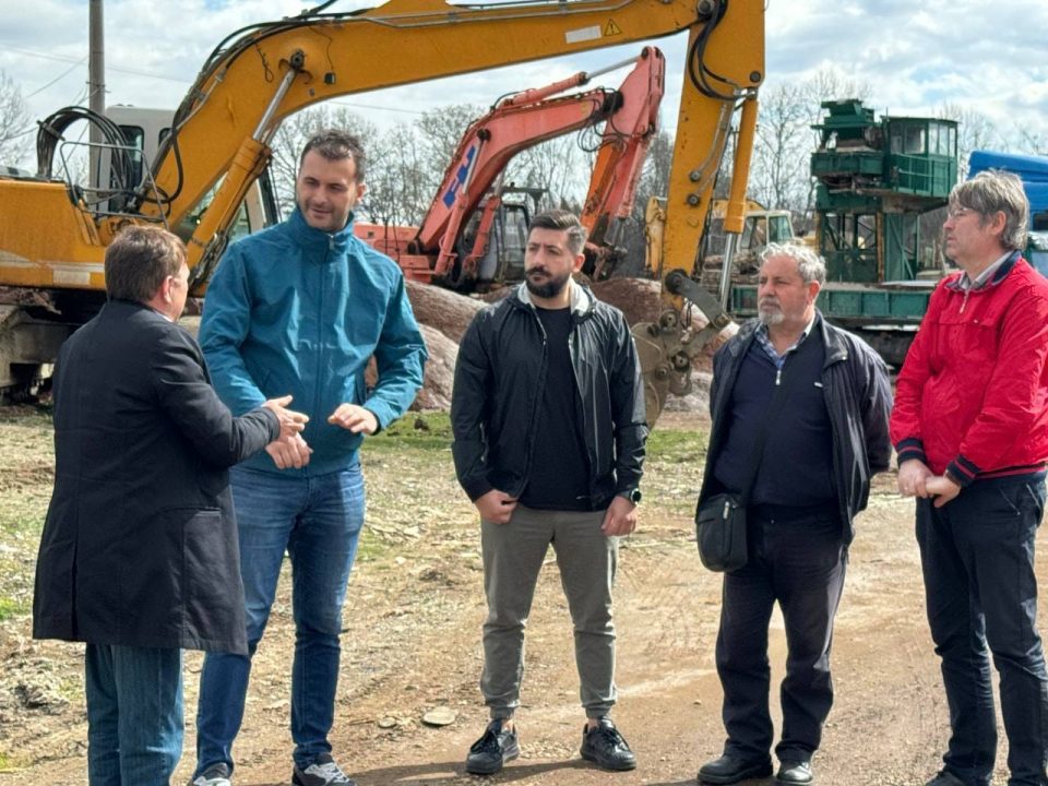 Стојкоски: Започна расчистувањето на опасниот отпад од село Орман во Ѓорче Петров, здравјето на граѓаните е најважно