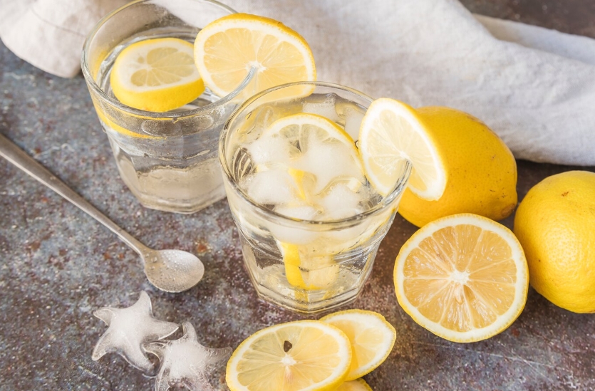 Сите пијат вода со лимон, но ова овошје е едноставно „магично“ – еве како да си направите енергетски еликсир