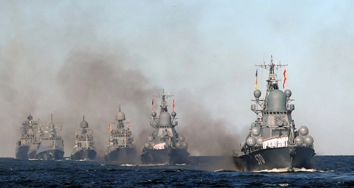 Руски воени бродови навлегоа во Црвеното Море