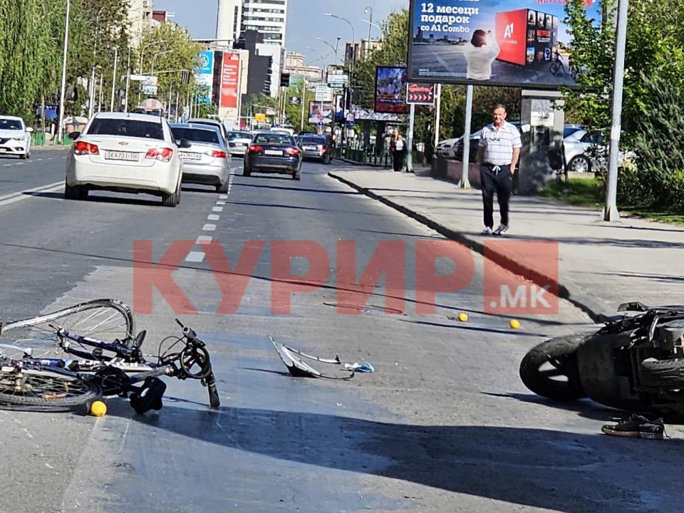 СМАЧКАН ВЕЛОСИПЕД И МОТОР: Внимавајте, сообраќајна несреќа во близина на „Млечен“ (ФОТО)