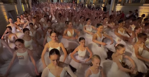 Точно 353 балерини го соборија рекордот во танц на прсти