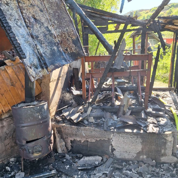 Во Струмица изгоре столарска работилница