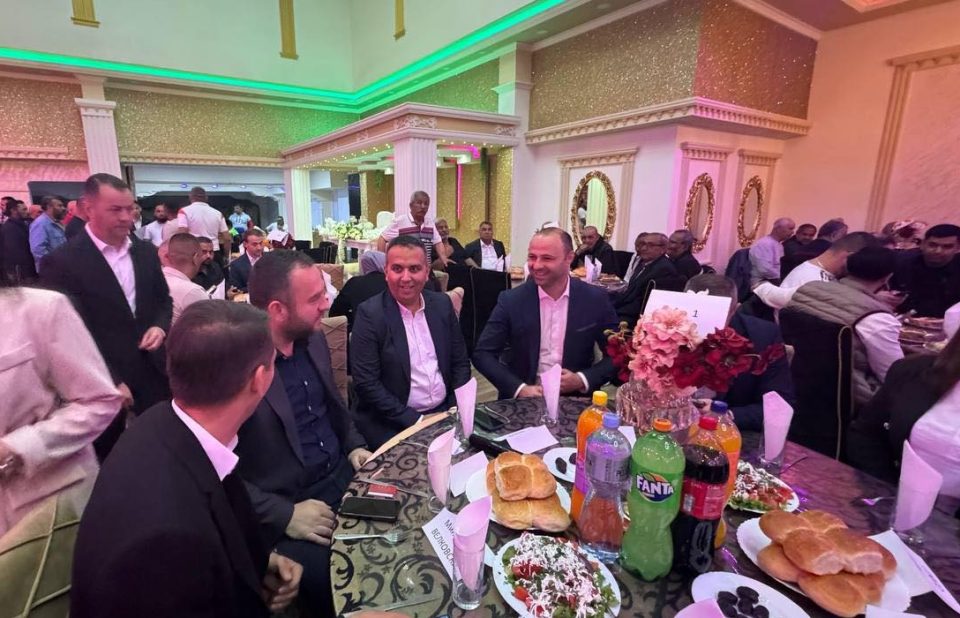 Мисајловски кај коалиционите партнери на Ифтар вечера со министри, пратеници и градоначалници од ВМРО-ДПМНЕ