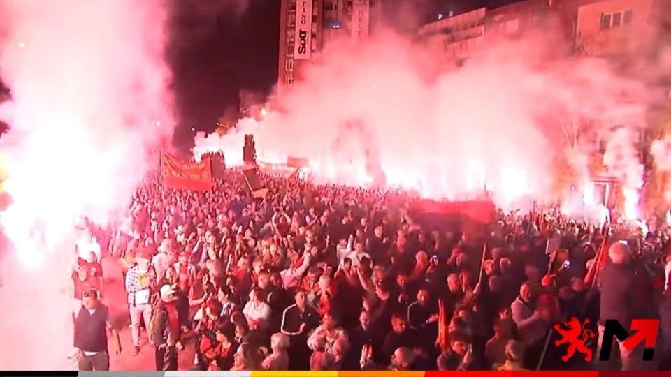 ВМРО-ДПМНЕ со голем завршен митинг вечерва во Прилеп