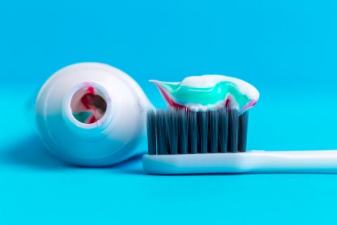 Дали сте знаеле: Секоја боја во пастата за заби има своја улога